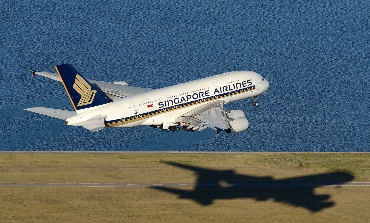 Aircraft on the apron at Singapore Changi Airport